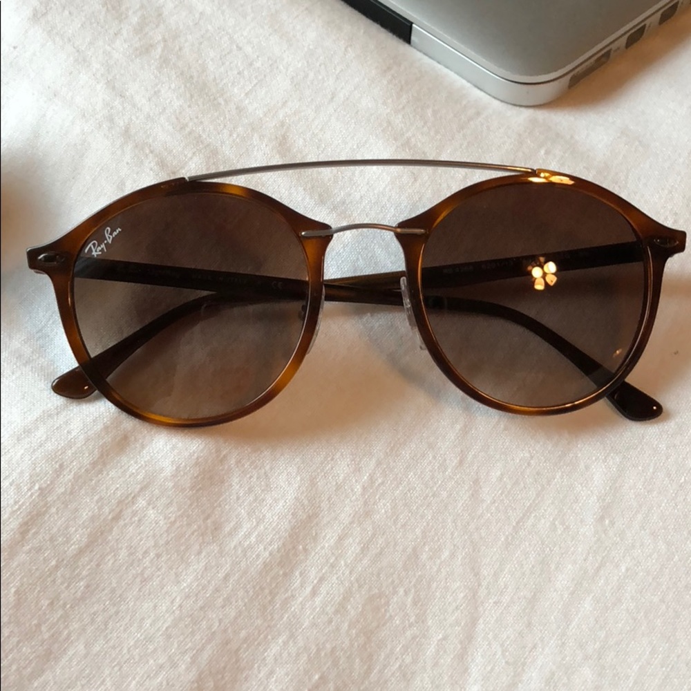 RAY BANS! perfect condition